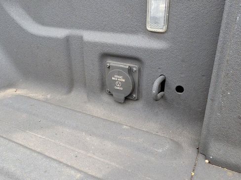 Used 2020 Jeep Gladiator Rubicon AWD/4WD image 46