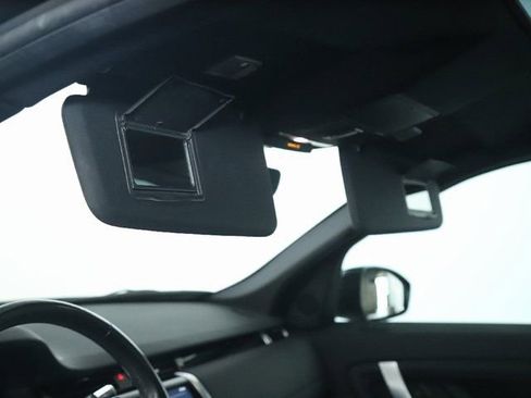 Used 2020 Land Rover Discovery Sport SE image 20