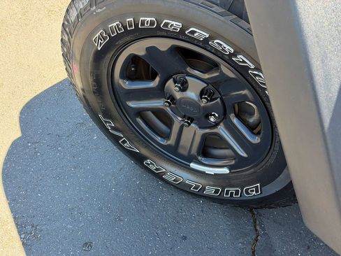 Used 2016 Jeep Wrangler Unlimited Sport AWD/4WD image 12