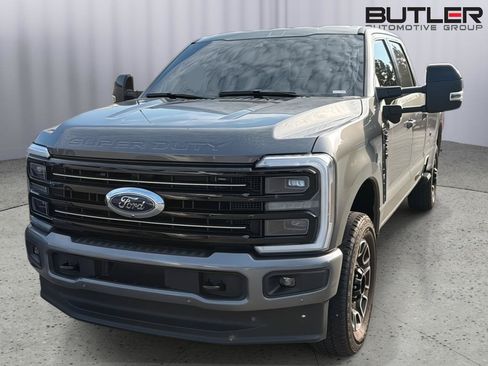 Used 2025 Ford F250 Platinum w/ FX4 Off-Road Package AWD/4WD image 3