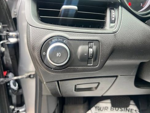 Used 2020 Buick Envision Essence FWD image 24