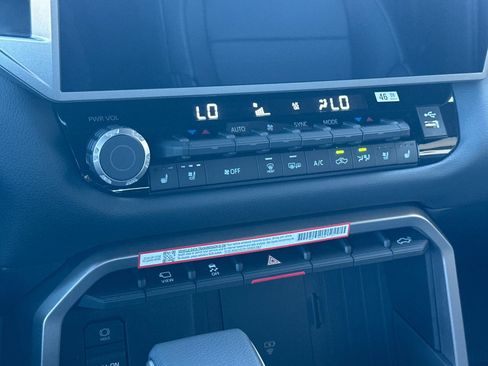 New 2026 Toyota Tundra Limited image 18