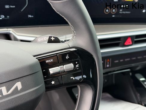 New 2026 Kia Sorento SX Prestige AWD/4WD image 12