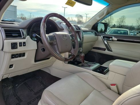 Used 2015 Lexus GX 460 image 19