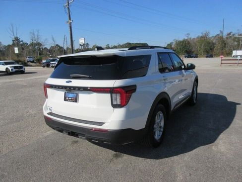 New 2026 Ford Explorer Active image 5