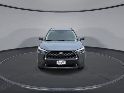 Certified 2024 Toyota Corolla Cross XLE w/ Convenience Package AWD/4WD image 3