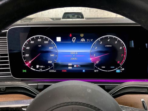 Used 2024 Mercedes-Benz GLS 450 4MATIC image 22