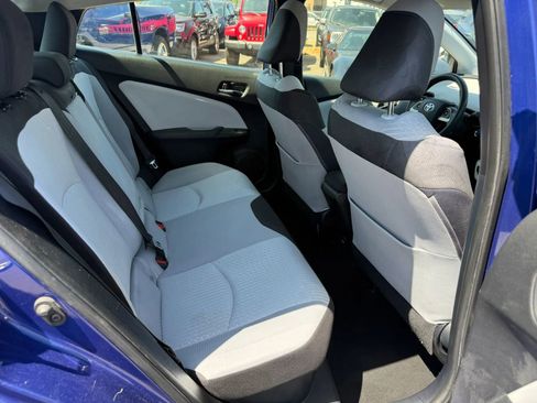 Used 2016 Toyota Prius Two image 13