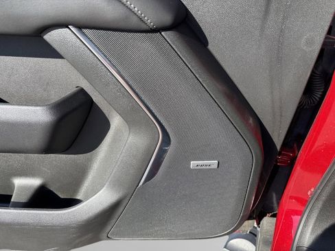 Used 2023 Chevrolet Suburban Z71 w/ Luxury Package image 27