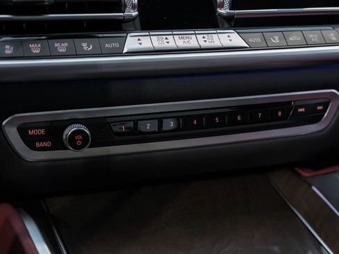 Used 2022 BMW X6 M50i w/ Parking Assistance Package image 36