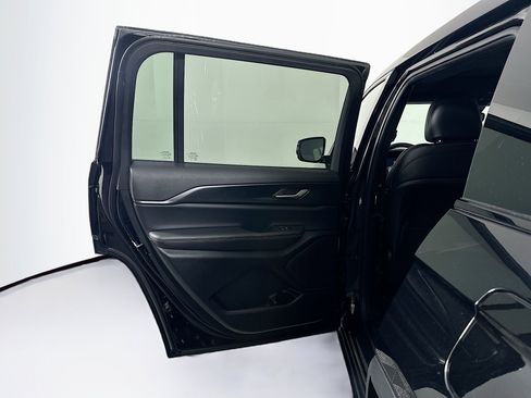Used 2023 Jeep Grand Cherokee L Laredo AWD/4WD image 26