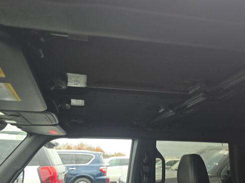 Used 2025 Ford Bronco Outer Banks image 19