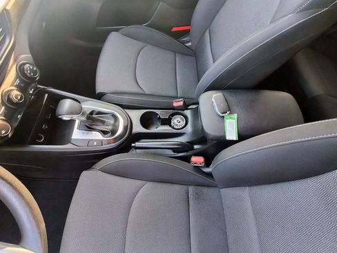 Used 2022 Kia Forte LXS FWD image 8