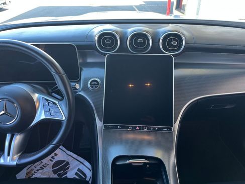 Used 2024 Mercedes-Benz GLC 300 image 18