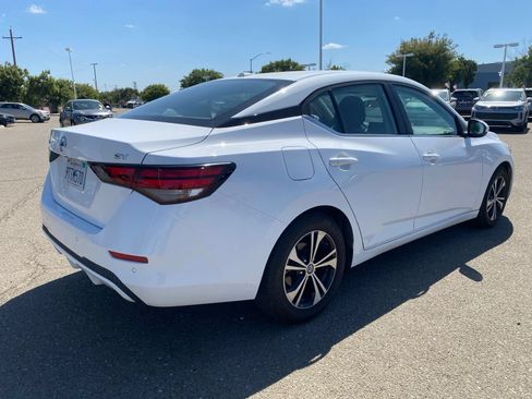 Used 2022 Nissan Sentra SV FWD image 5
