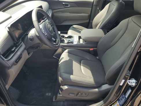 New 2026 Kia Carnival EX image 5