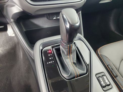 Used 2025 Subaru Crosstrek 2.5i Limited w/ Crosstrek Mirror Package image 18