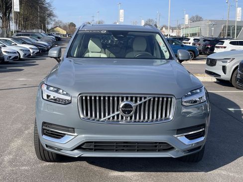 Certified 2023 Volvo XC90 T8 Plus image 2