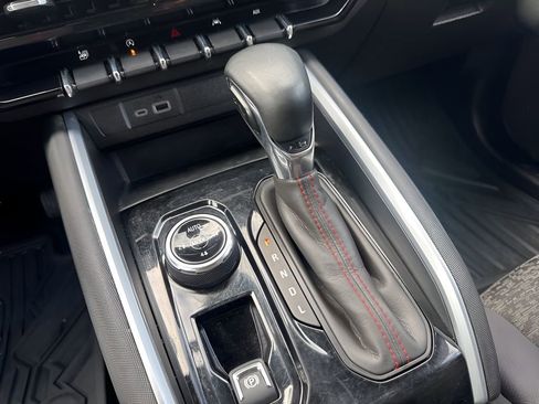 Used 2024 Chevrolet Colorado Z71 w/ Advanced Trailering Package image 15