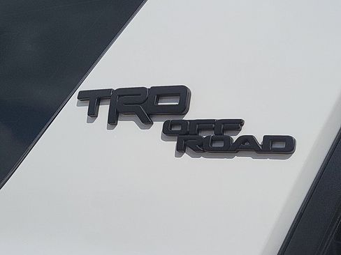 Used 2024 Toyota 4Runner TRD Off-Road Premium w/ Off Road Premium Plus Package image 32