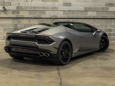 Used 2017 Lamborghini Huracan LP 580-2 RWD image 14