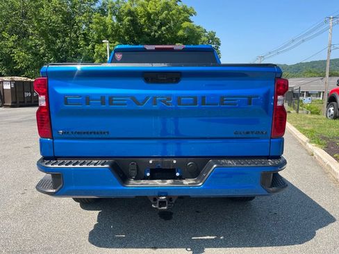Used 2024 Chevrolet Silverado 1500 Custom w/ Turbomax Blackout Package AWD/4WD image 4