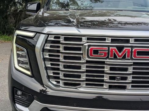 New 2026 GMC Yukon Denali w/ Sun & Power Step Package image 11