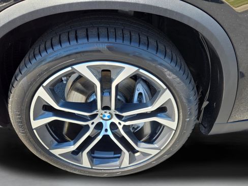 Certified 2024 BMW X5 xDrive40i w/ Premium Package image 23