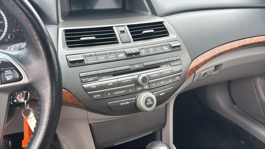 Used 2011 Honda Accord EX-L image 21