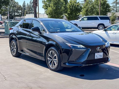 Used 2023 Lexus RZ 450e Premium w/ Technology Package AWD/4WD image 5