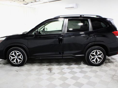 Used 2019 Subaru Forester Premium AWD/4WD image 30