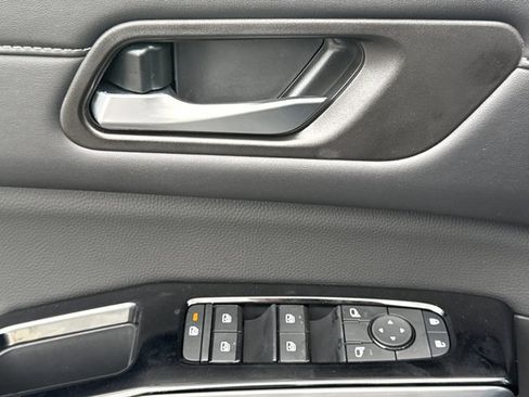 New 2026 Nissan Pathfinder SL AWD/4WD image 17