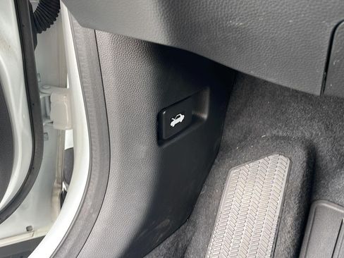 Certified 2024 Honda CR-V EX-L image 9