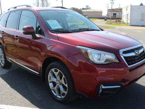 Used 2017 Subaru Forester 2.5i Touring image 16