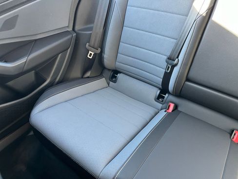 Used 2025 Volkswagen Jetta SE image 39