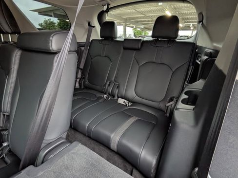 Used 2025 Honda Pilot EX-L image 20