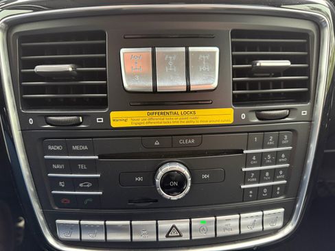 Used 2017 Mercedes-Benz G 550 image 30