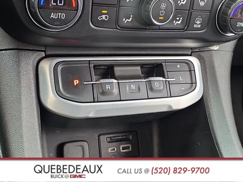 Used 2020 GMC Acadia SLT w/ Premium Package FWD image 18