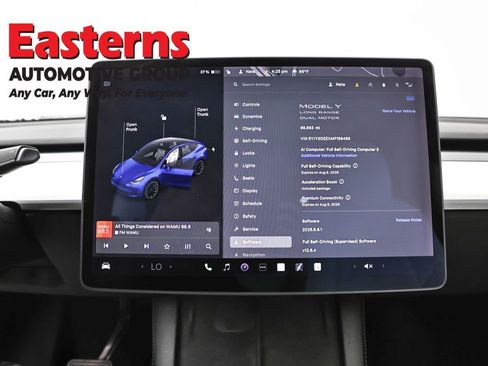 Used 2021 Tesla Model Y Long Range AWD/4WD image 12
