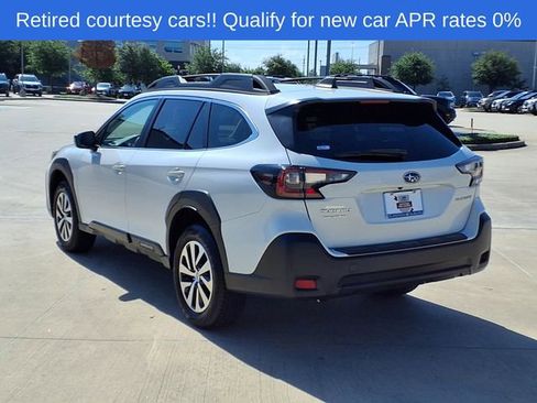 Used 2025 Subaru Outback Premium w/ Popular Package #1A AWD/4WD image 2