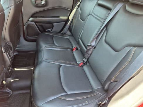 Used 2018 Jeep Compass Limited w/ Navigation Group AWD/4WD image 19