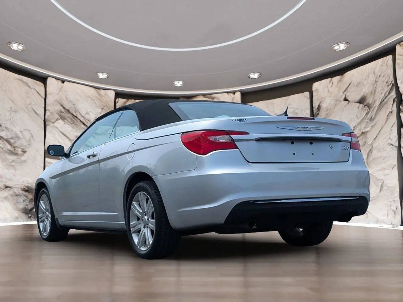 Used 2012 Chrysler 200 Touring w/ Cold Weather Group FWD image 7
