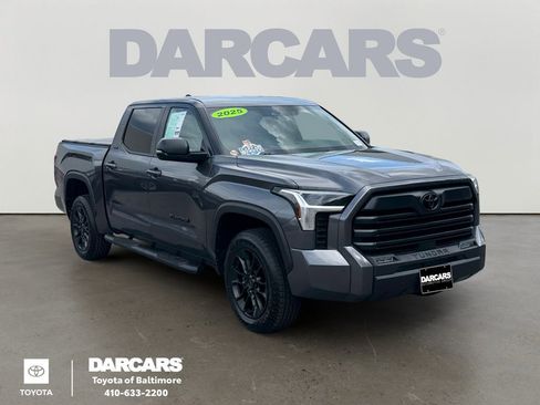 Used 2025 Toyota Tundra SR5 w/ SR5 Premium Package AWD/4WD image 1