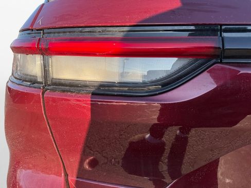 New 2025 Jeep Grand Cherokee Altitude image 21