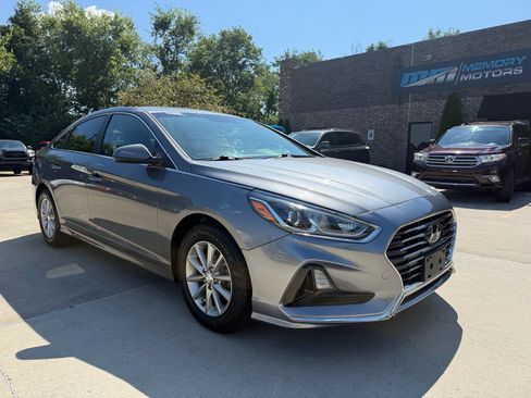 Used 2018 Hyundai Sonata SE FWD image 1