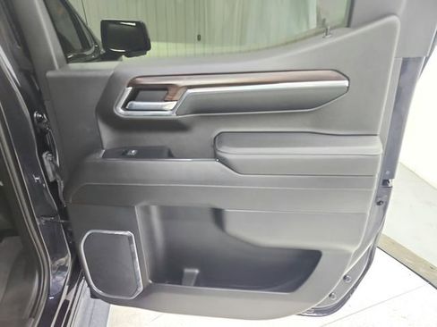 Used 2023 GMC Sierra 1500 SLT w/ SLT Premium Package AWD/4WD image 43