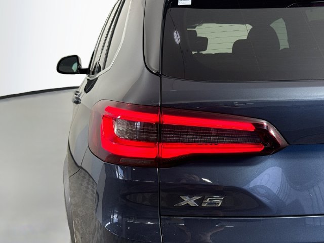 Used 2022 BMW X5 sDrive40i RWD image 35