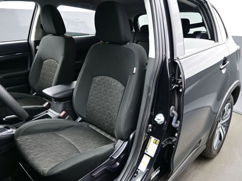 Used 2024 Mitsubishi Outlander Sport AWD image 11