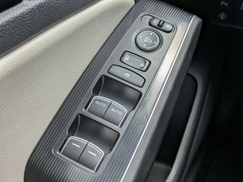Certified 2022 Honda Civic Touring image 30