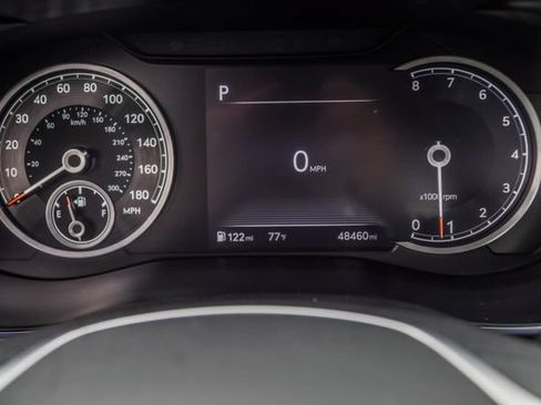Used 2025 Genesis G70 2.5T AWD/4WD image 34